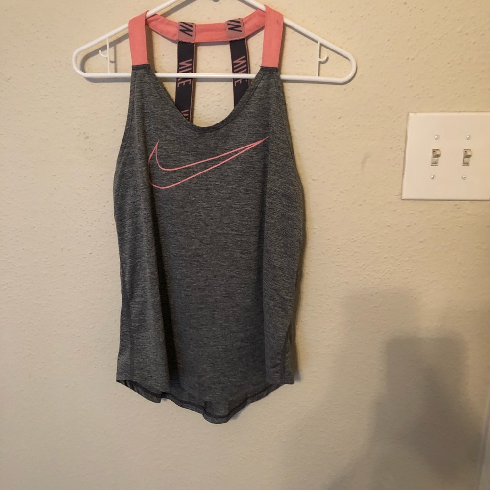 Women’s Nike workout tank
